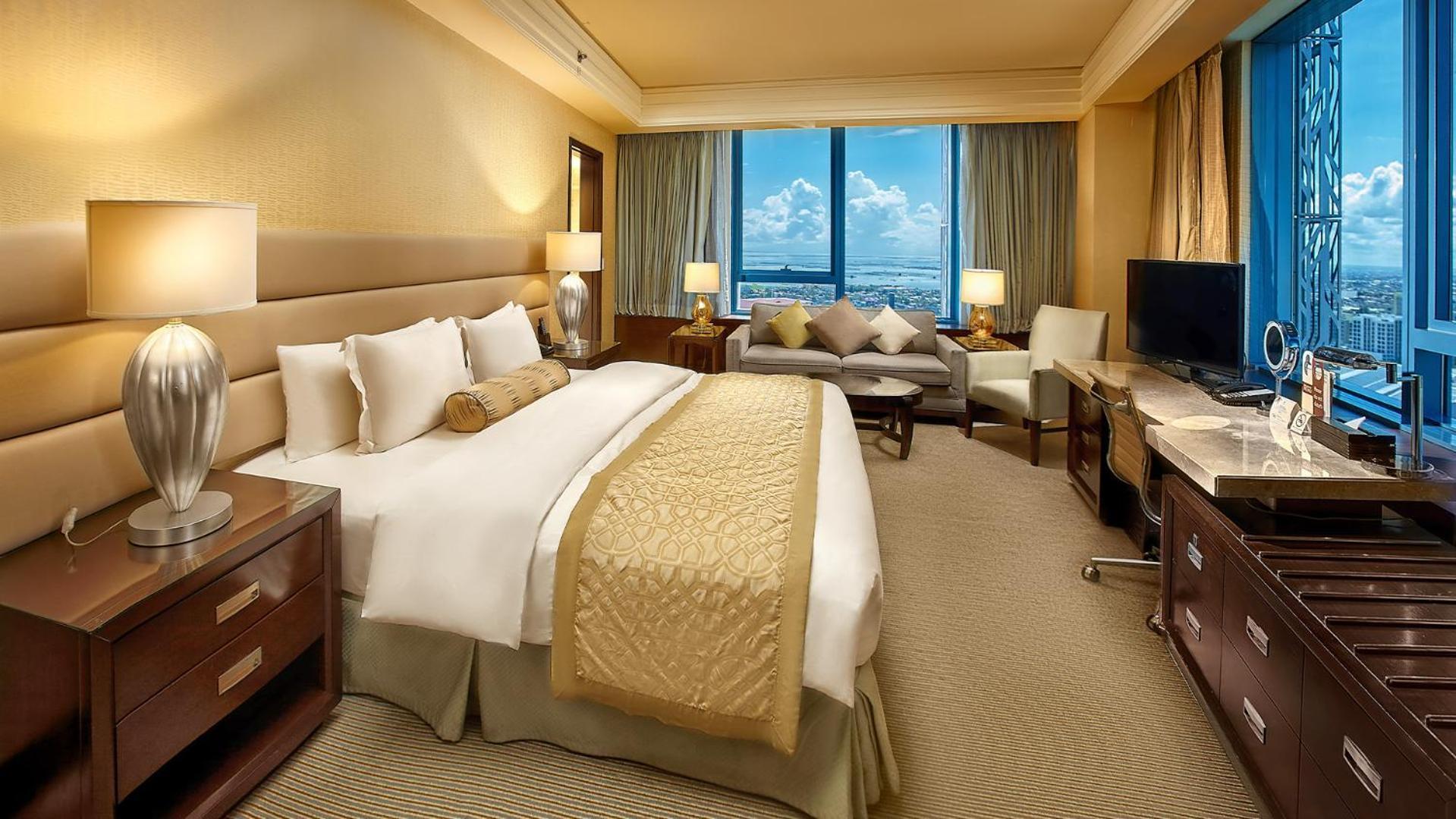 Crimson Hotel Filinvest City, Manila Muntinlupa City Zewnętrze zdjęcie A guest room at The Venetian Resort